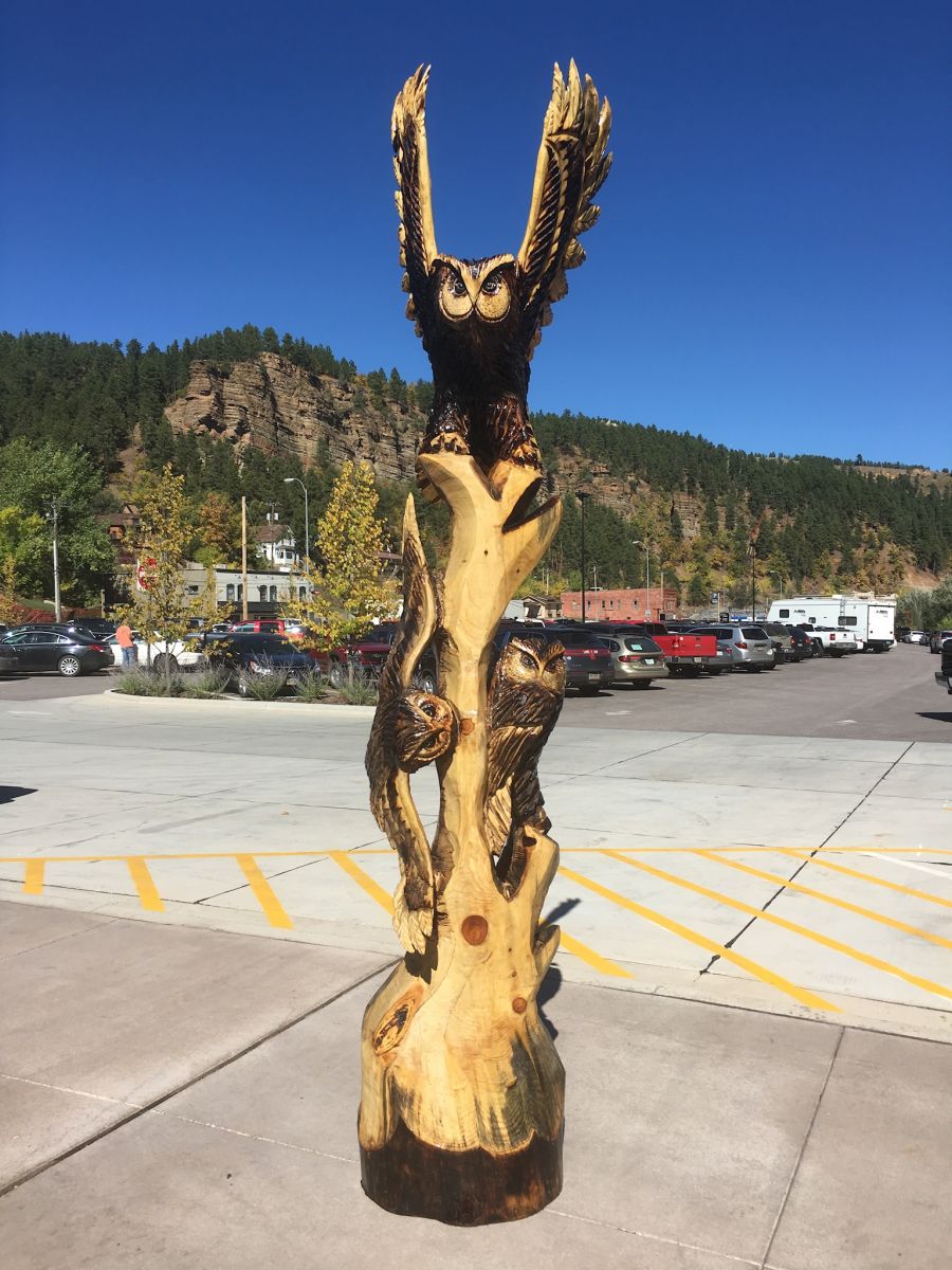 Owl sculpture